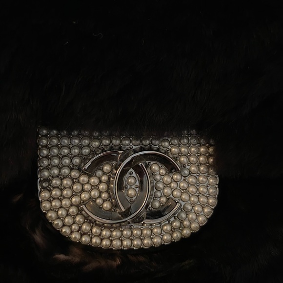 Authentic RARE bunny Chanel purse. - Picture 9 of 9